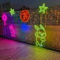 乘著夕陽，很多人在將軍澳海濱長廊，享受美好的時光！