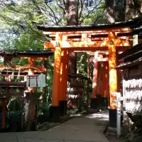 層層堆疊千本鳥居