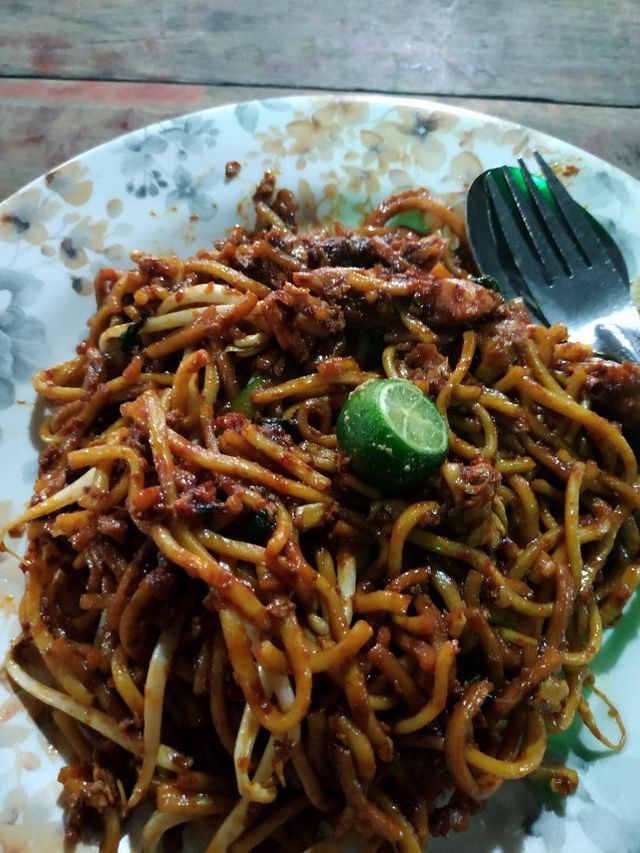 TASTING 'LEMPENG' IN MASJID TANAH, MELAKA!