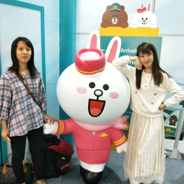 大人小孩都喜歡的歡樂line friends展😊