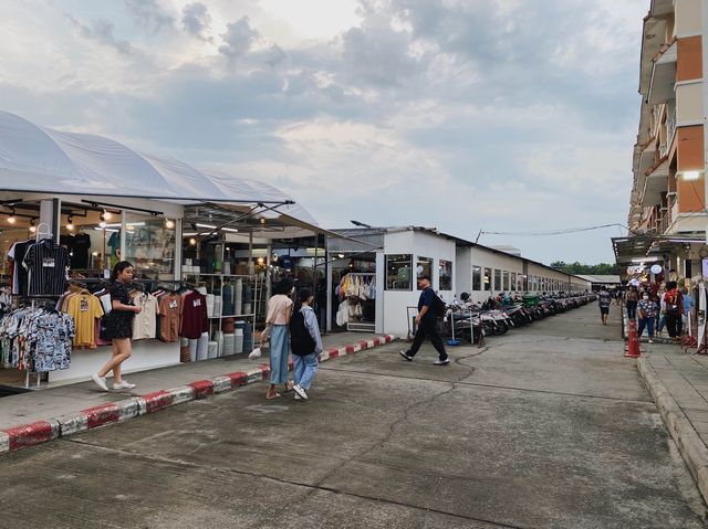 Chiang Mai University Night Market!