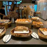 Le Meridien Khao Lak Resort & Spa