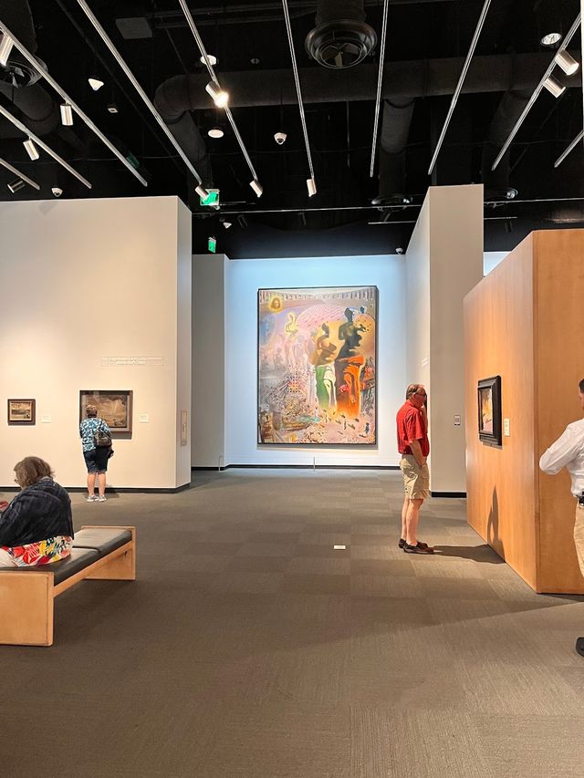 The Dalí (Salvador Dalí Museum)