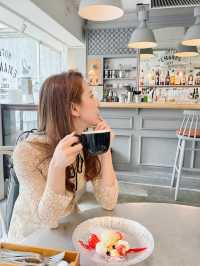 【渋谷】泊まれないホテル！？話題のカフェ｢HOTEL EMANON｣は海外風でおしゃれ☕️