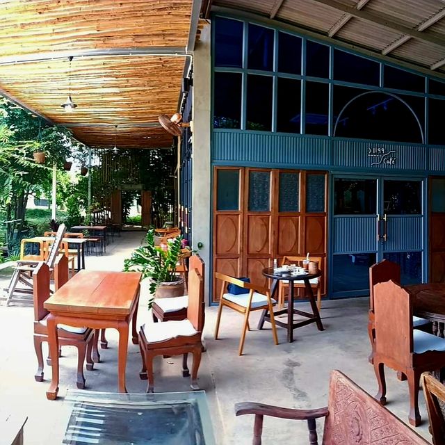 ดื่มกาแฟแลธรรมชาติ ที่ >1199 Cafe' - เชียงใหม่