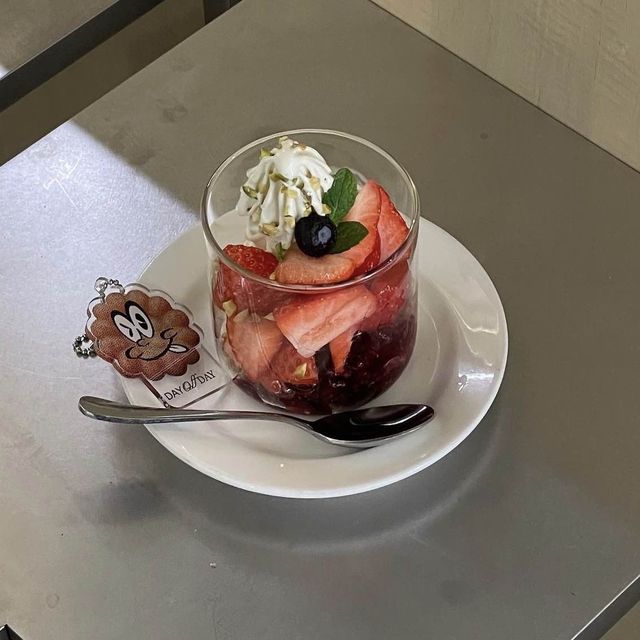 Dayoffday：舒適愉悅的咖啡店，咖啡和甜點美味