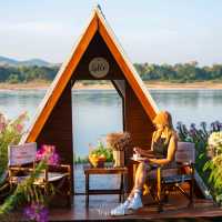พาคนรักมานอนชมวิวริมแม่น้ำ ที่เชียงคาน