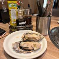 【大阪・梅田】卓上グリルで牡蠣や旬の魚介を楽しめる「8TH SEA OYSTER Bar & Grill ルクア大阪店」
