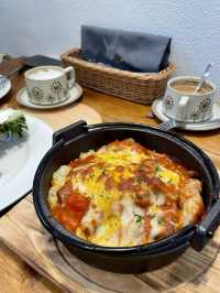 用心經營的Café 📍活化後的菜市場