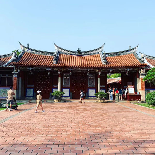 高雄左營孔子廟：古雅建築，感受中國傳統價值觀