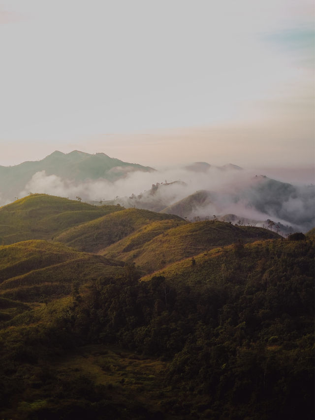 เนินช้างศึก จากบ้านอีต่อง ⛰️