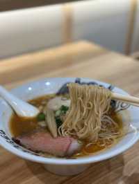 圍方都有鬼金棒拉麵食