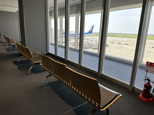 佐賀県佐賀市。佐賀県特産品が約1000点揃う佐賀空港内『sagaair(サガエアー)』
