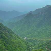 洛迦山：壯麗山巒，適合2024春天遊玩