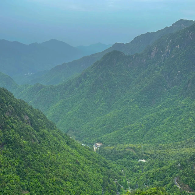 洛迦山：壯麗山巒，適合2024春天遊玩