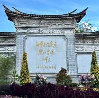 Timeless Charm in Lijiang's Ancient Streets