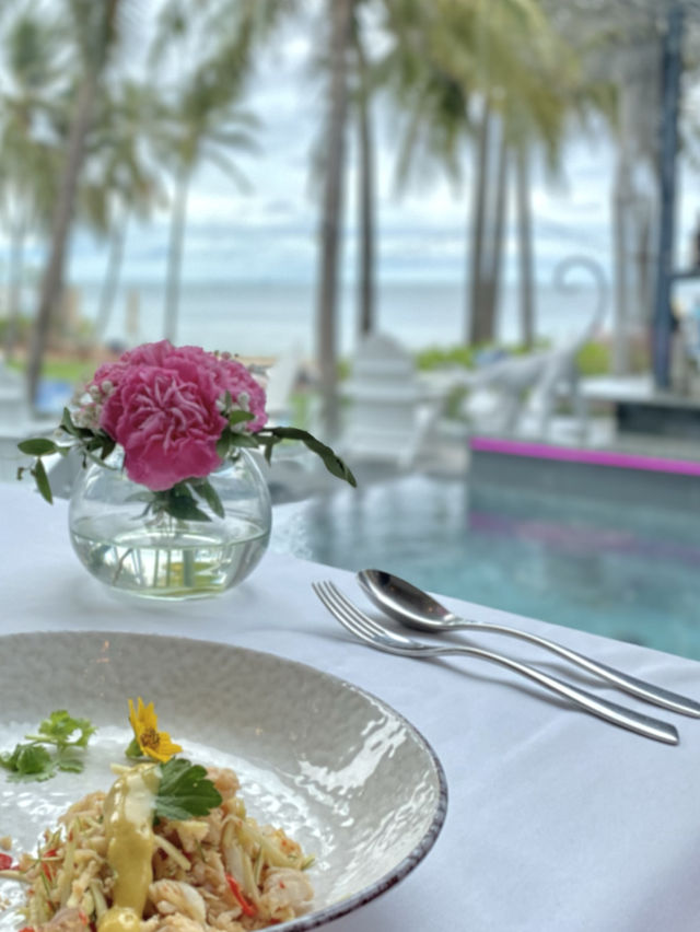 ห้องอาหารวิว Pool&Beach ที่สวยที่สุด🍸ในหัวหิน 