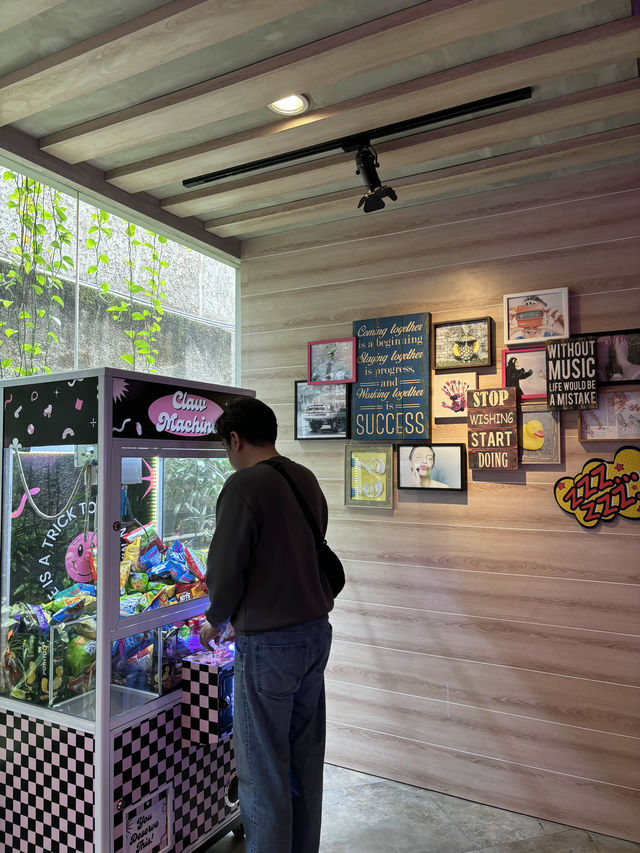 Moxy Bandung โรงแรมสไตล์โมเดิร์นใน Bandung