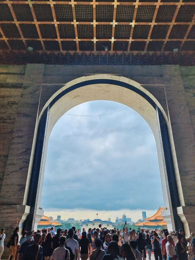 อนุสรณ์สถานเจียงไคเช็ค ไต้หวัน