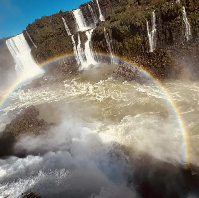 น้ำตกอีกวาซู