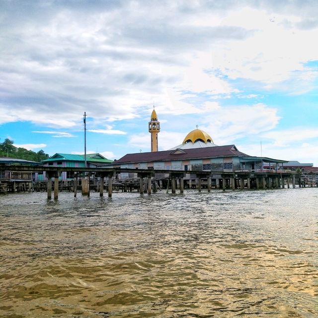 🇧🇳 Kampung Ayer: The Floating Jewel of Brunei