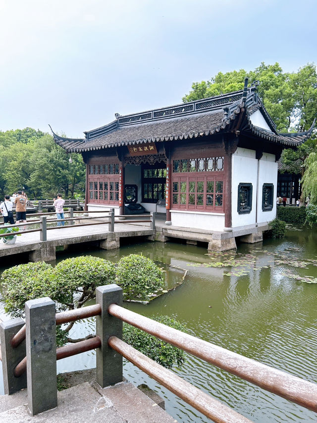 Nine Lion Rockery at Hangzhou's West Lake 