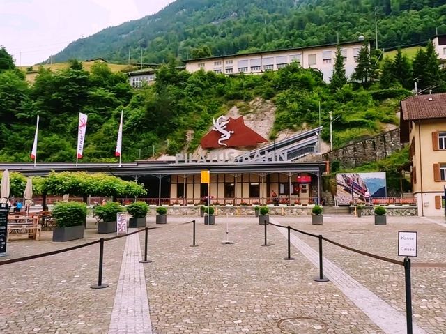 驚險刺激的䌫車體驗