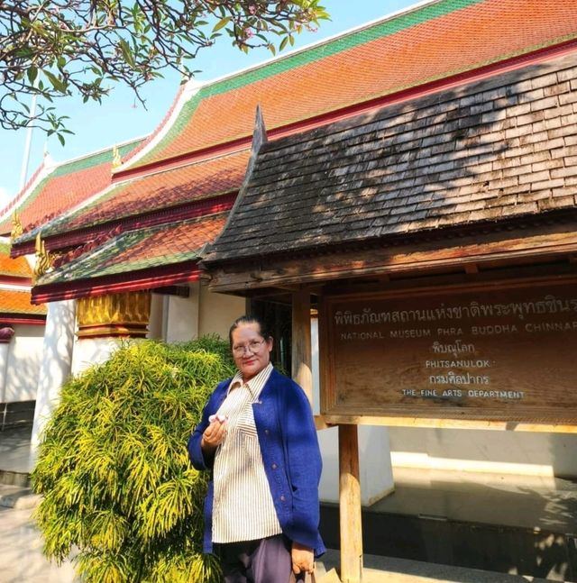 ไหว้พระพุทธชินราช วัดพระศรีรัตนมหาธาตุ พิษณุโลก