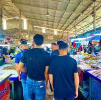 ตลาดประมงพื้นบ้านอ่างศิลา