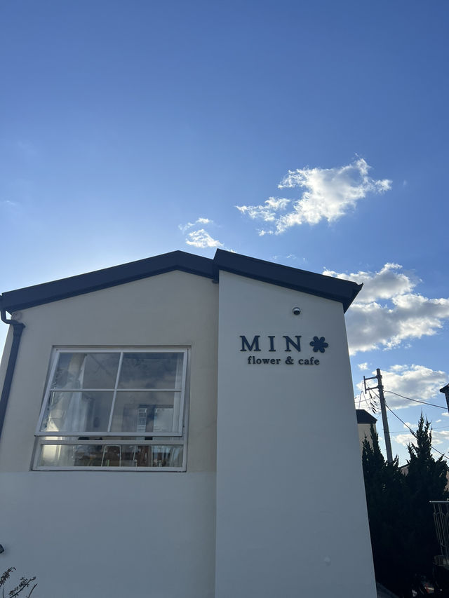 คาเฟ่ซูวอน min flower and cafe