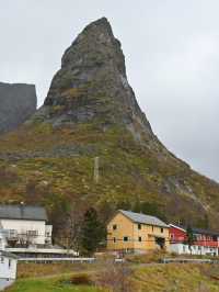หมู่บ้าน Hammarskaftet Lofoten วิวภูเขาหมวก