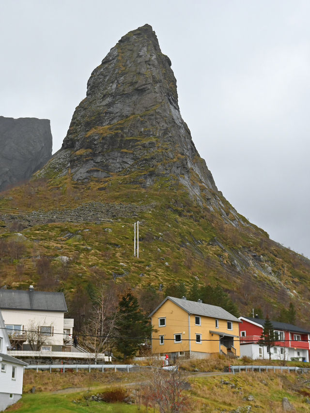 หมู่บ้าน Hammarskaftet Lofoten วิวภูเขาหมวก