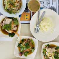 Ultimate Chicken Rice Delight: Yee Stall 5 at Batu Burok!