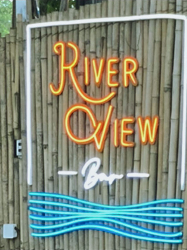🥩 River View Bar