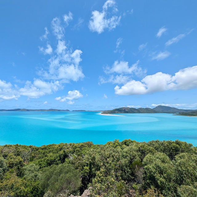 Embrace the Coastal Charm of Airlie Beach, Queensland