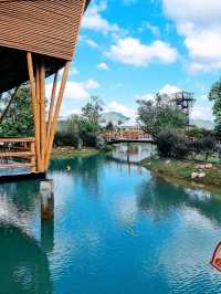PICTURESQUE SEAVERSE CAFE AND RESTAURANT 