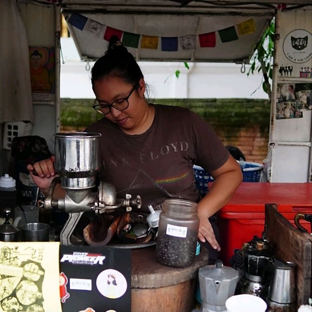 泰國清邁_กาแฟหม้อต้มของฉัน My moka coffee_樹下胖卡咖啡車