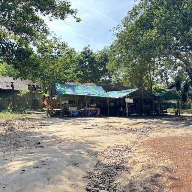 น้ำตกเขาอีโต้