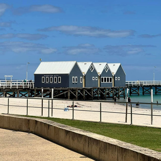 🇦🇺A Stroll to Remember: Busselton Jetty