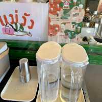 ร้านขนมปังปิ้งและนมสดหอมๆ ในเมืองน่าน