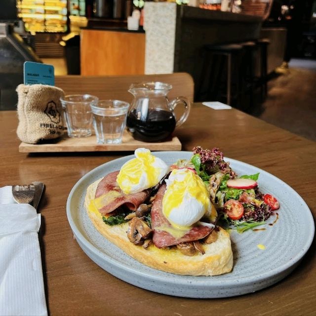 Nice cafe to hangout