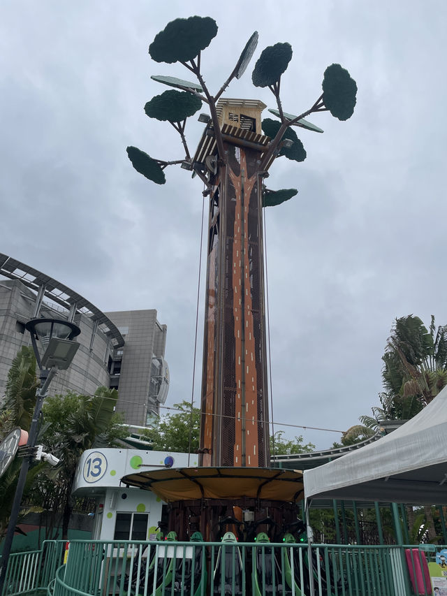 A whisper of childhood echoes at Taipei Children's Amusement Park🎢