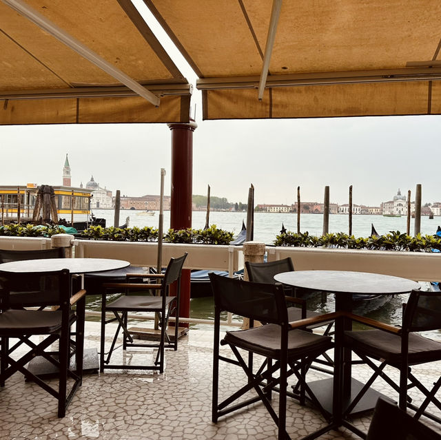 Charming Stay with a Delightful Breakfast at Monaco & Grand Canal Hotel