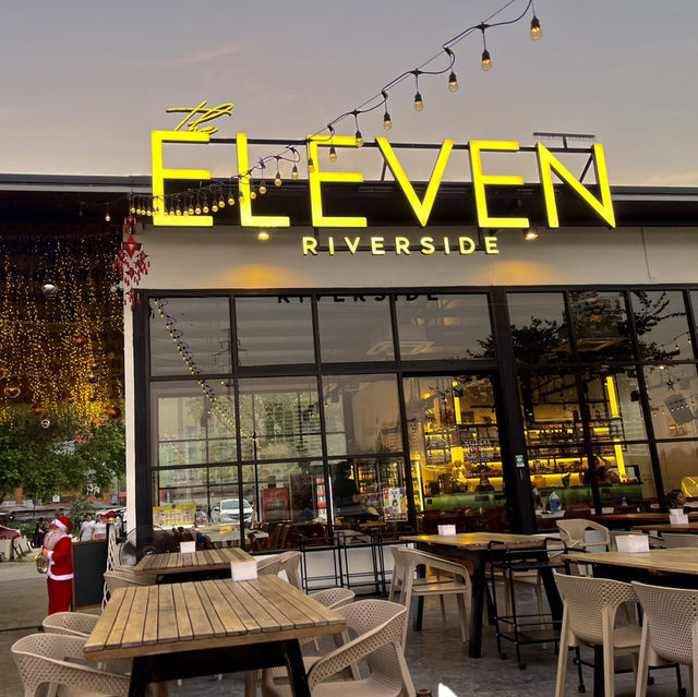 ร้านอาหารเปิดใหม่ ริมแม่น้ำ The Eleven Riverside 