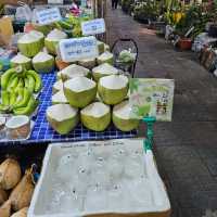ชม ชิม ช้อป OTOP ชุมชน ที่ตลาดน้ำดอนหวาย 