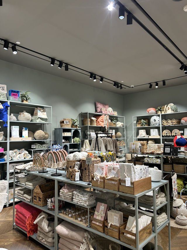 พาเดิน H&M Home มีอะไรบ้าง?