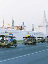 เย็นย่ำ ณ บริเวณรอบๆวัดพระแก้ว