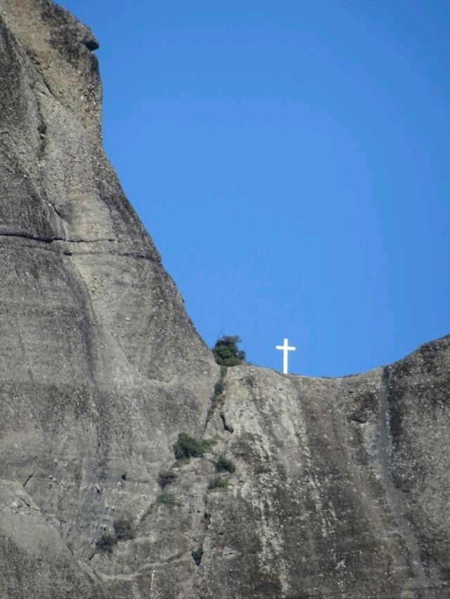 絶景！奇岩の上に立つメテオラ修道院