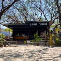 “อยากกาแฟ” คาเฟ่ริมน้ำโซนสันกำแพง เชียงใหม่
