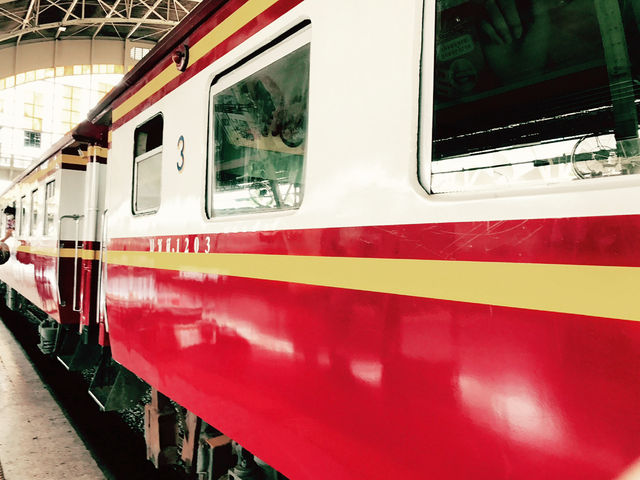 Hua Lamphong to Ayutthaya – A Nostalgic Train Ride